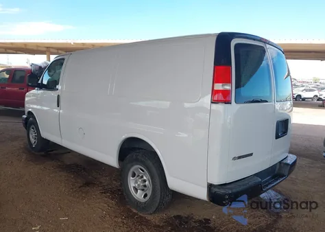 2019 Chevrolet Express 2500 Work Van from USA, damaged, VIN 1GCWGAFP8K1164089